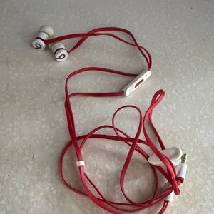 Beats by Dre Red and White Wired In-Ear Earbuds